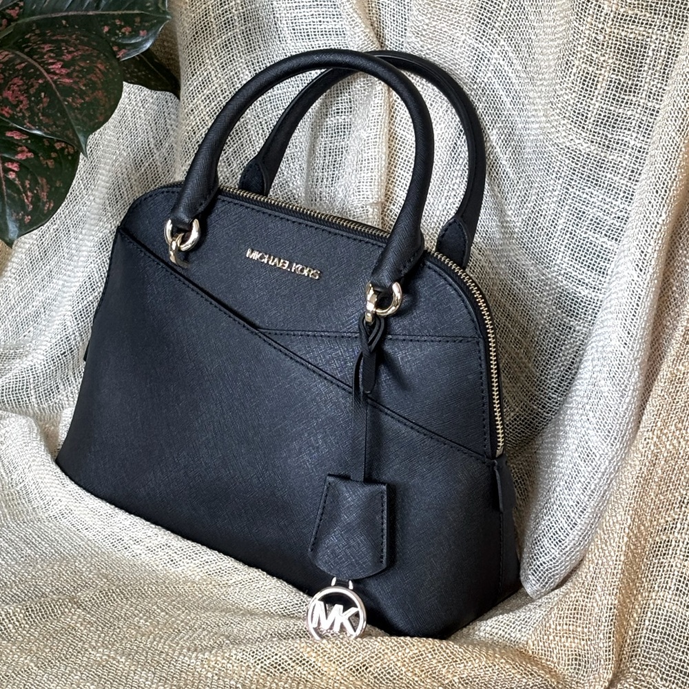 Michael Kors Jet Set Travel Medium Saffiano Leather Dome Satchel Black